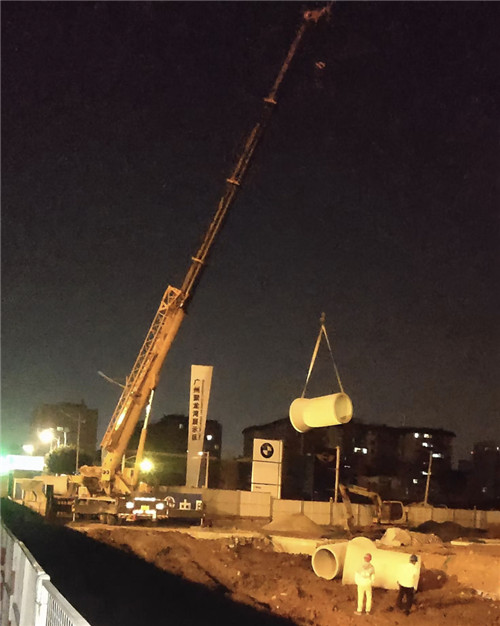 雁峰区“弯臂矫正”—— 吊车的 “形变补偿” 技术